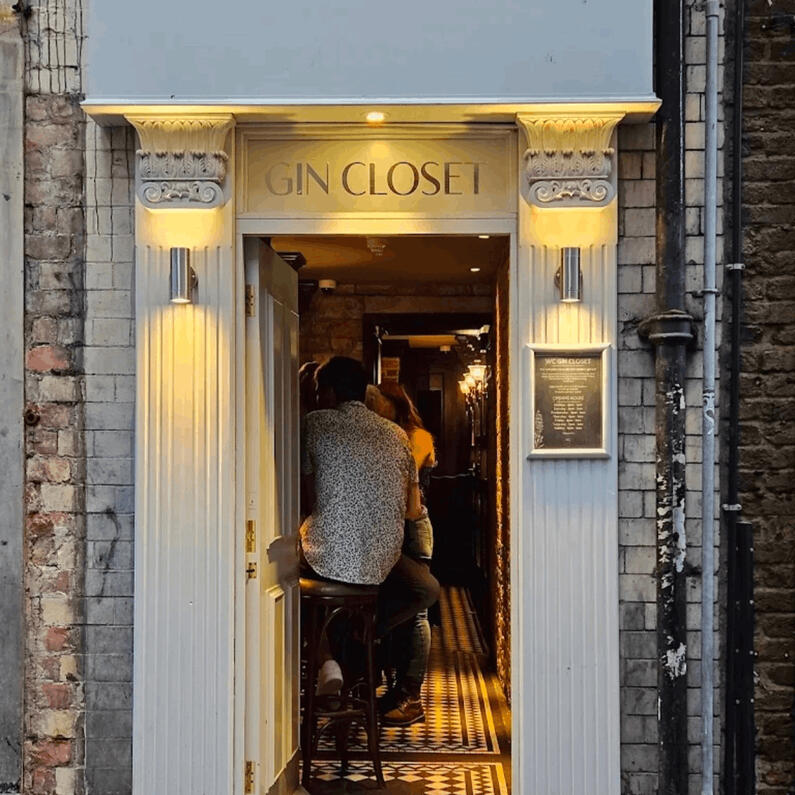 WC GIN CLOSET